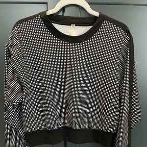 Crop black with white polka dots.